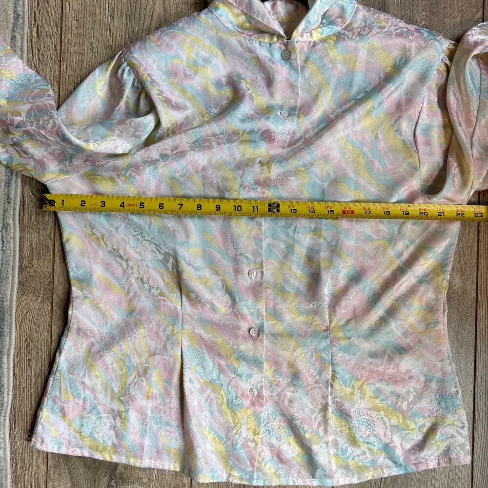 Vintage Pastel Satin Blouse Romantic Cottagecore Medium - Picture 9 of 10